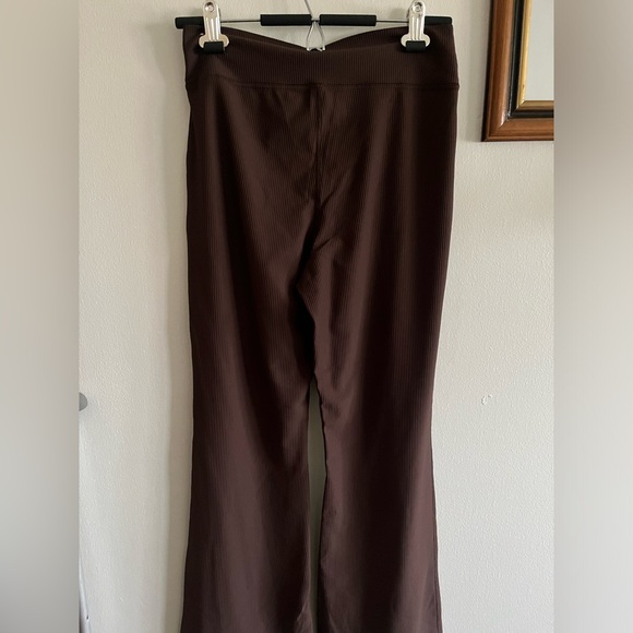 Chocolate brown, Old navy ribbed active bottoms, size medium - Picture 3 of 9